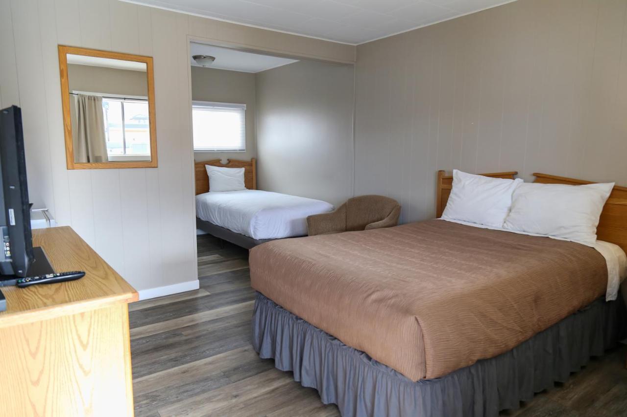 Richter Pass Beach Resort Osoyoos Extérieur photo