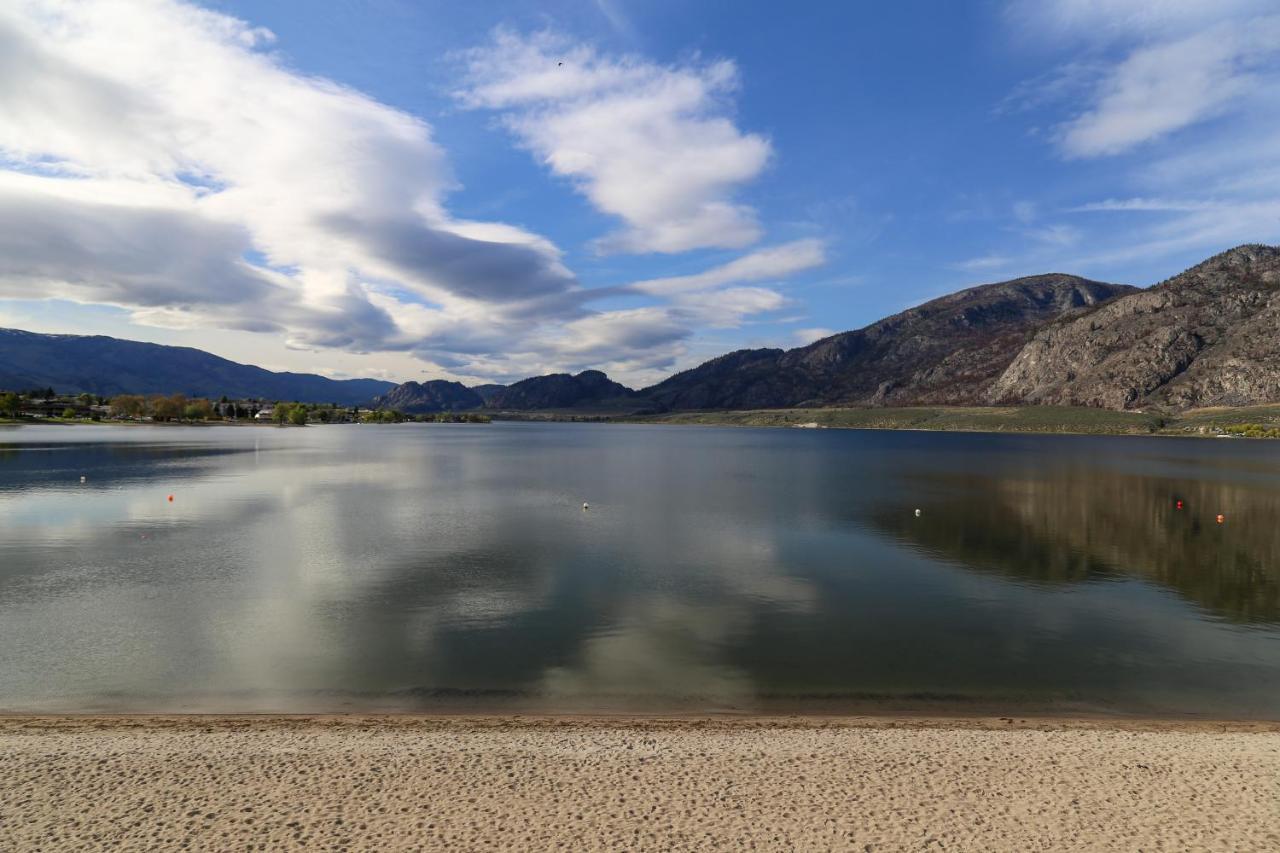 Richter Pass Beach Resort Osoyoos Extérieur photo