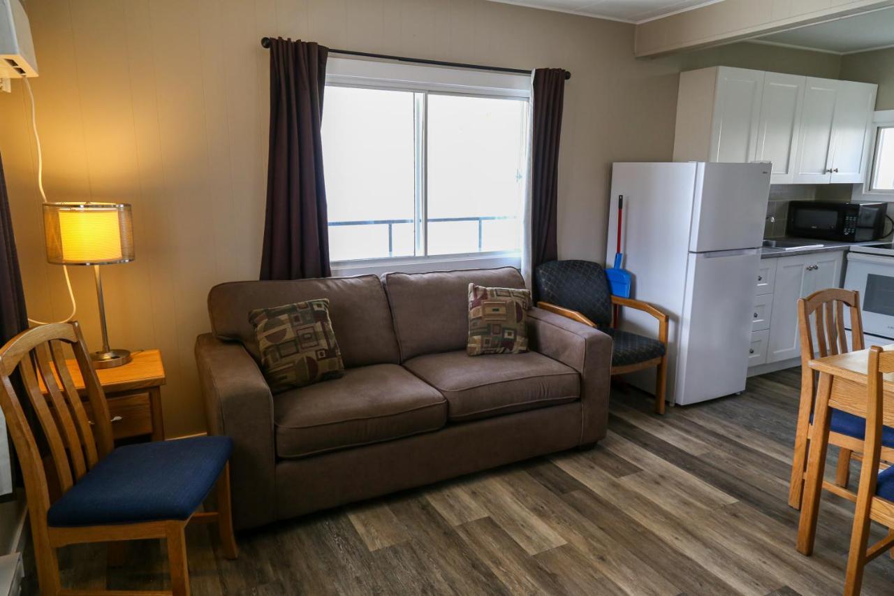 Richter Pass Beach Resort Osoyoos Extérieur photo